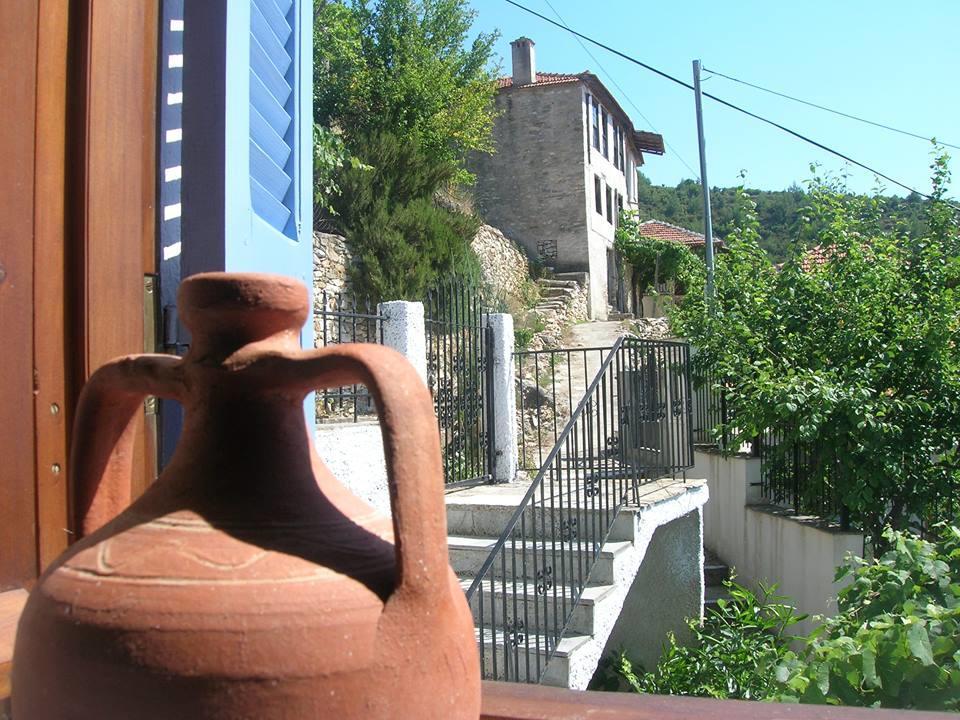 Gasthaus Athina'S House Skala Sotiros Exterior foto